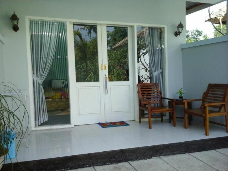 Pineapple Guest House Гили-Эйр Экстерьер фото