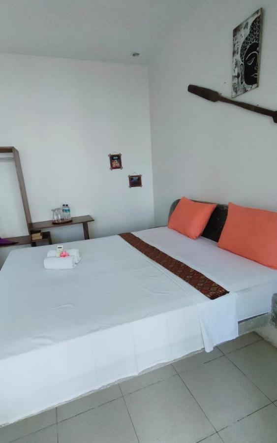 Pineapple Guest House Гили-Эйр Экстерьер фото