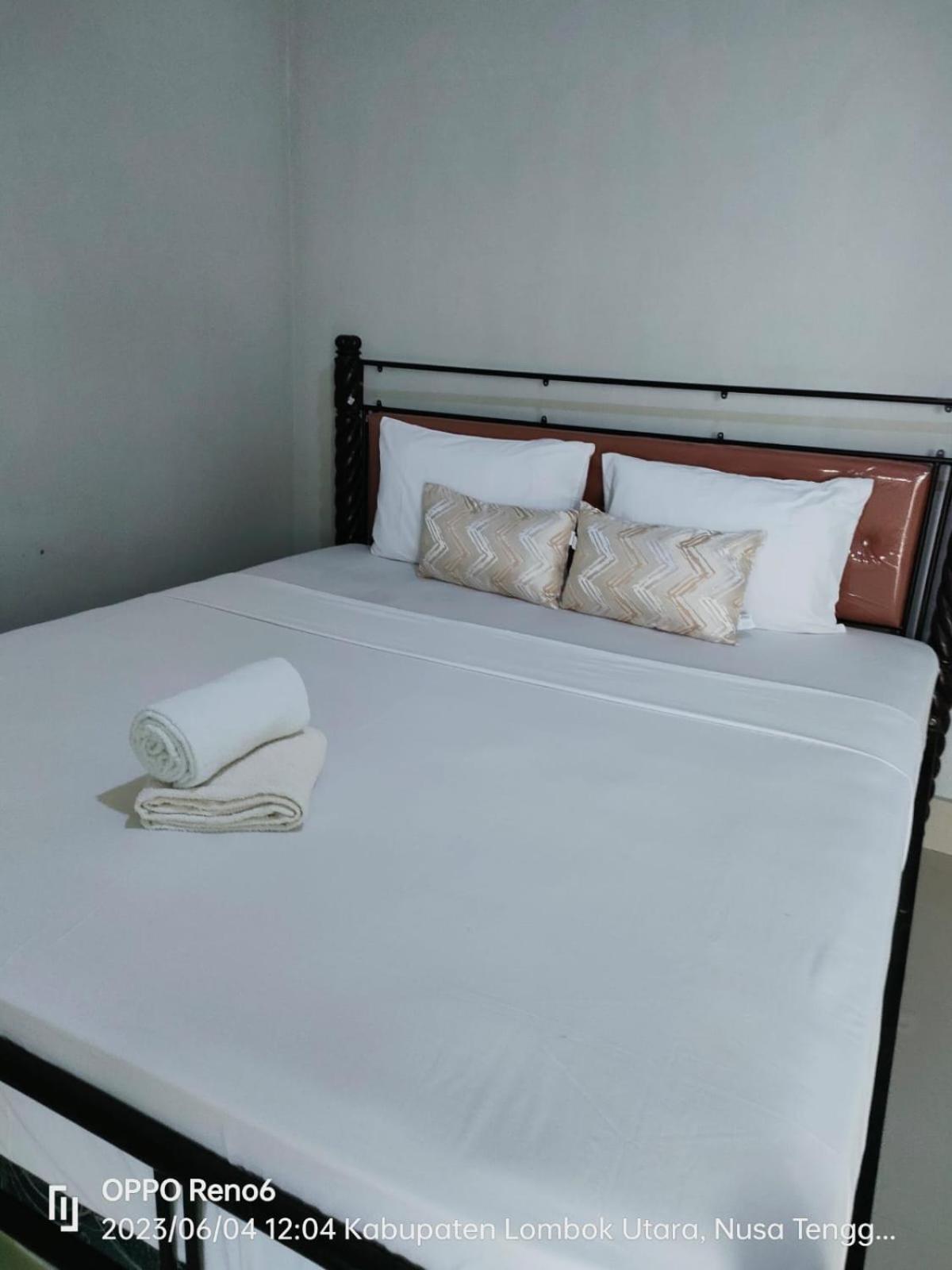 Pineapple Guest House Гили-Эйр Экстерьер фото