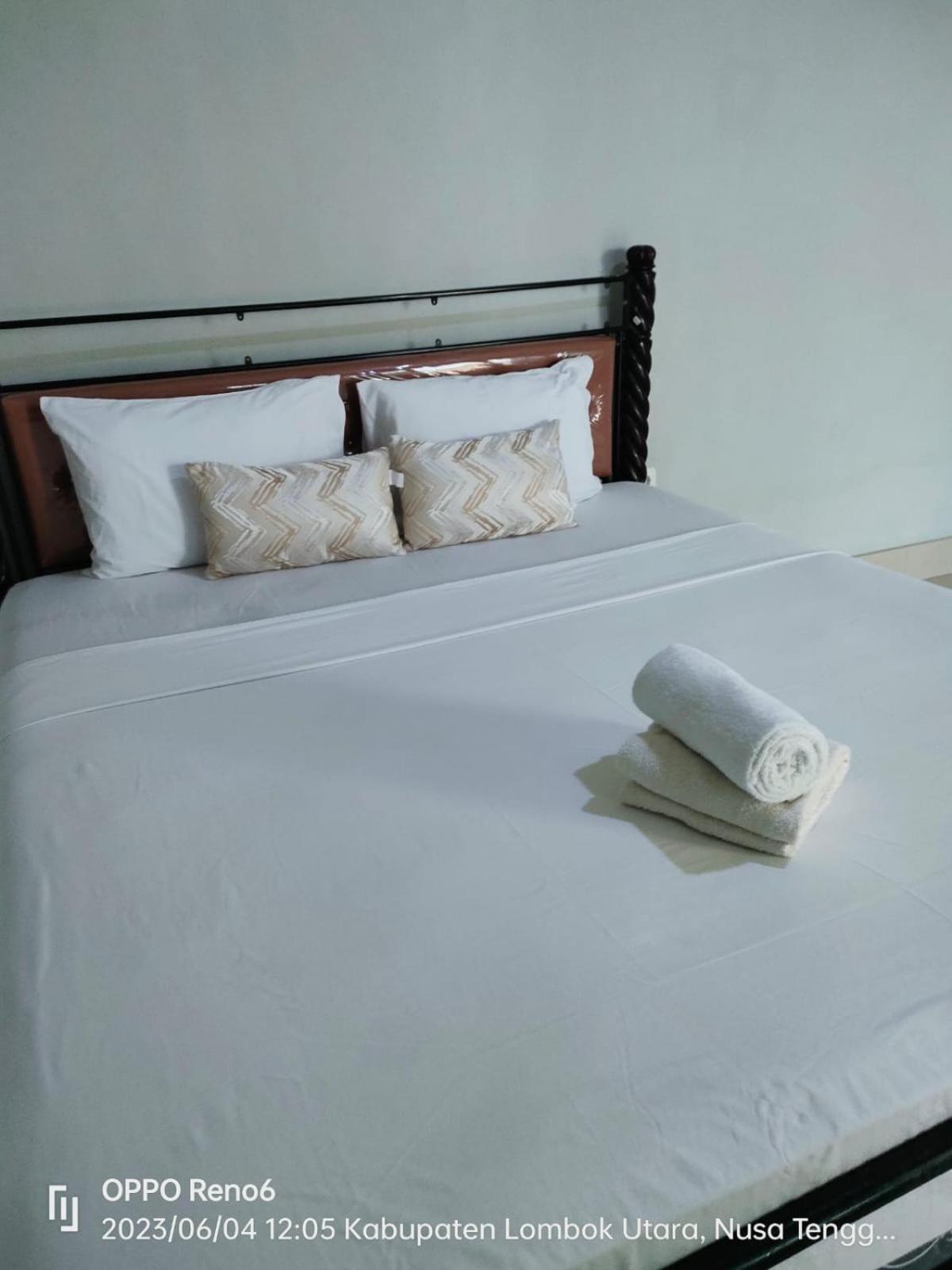 Pineapple Guest House Гили-Эйр Экстерьер фото