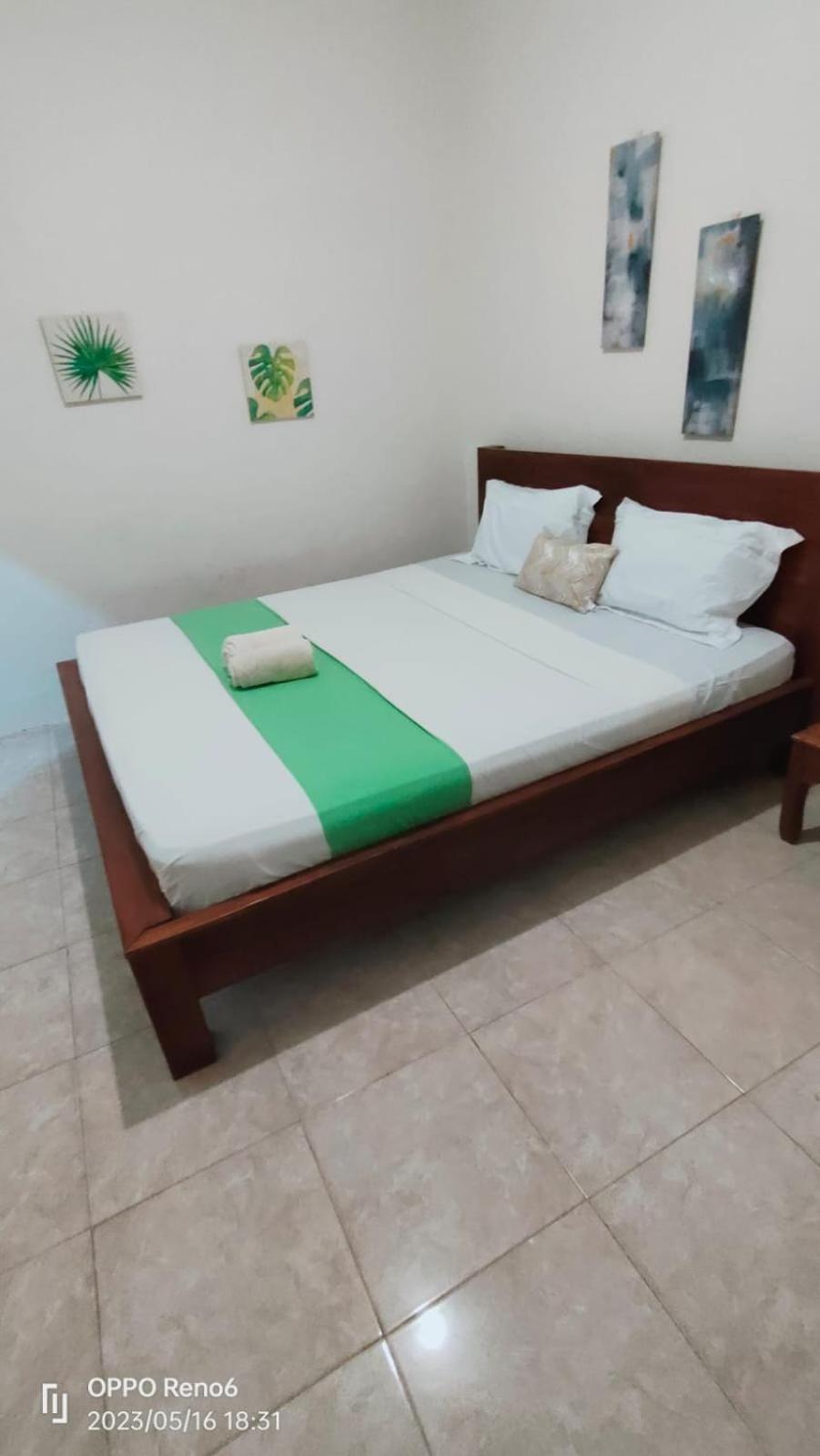 Pineapple Guest House Гили-Эйр Номер фото